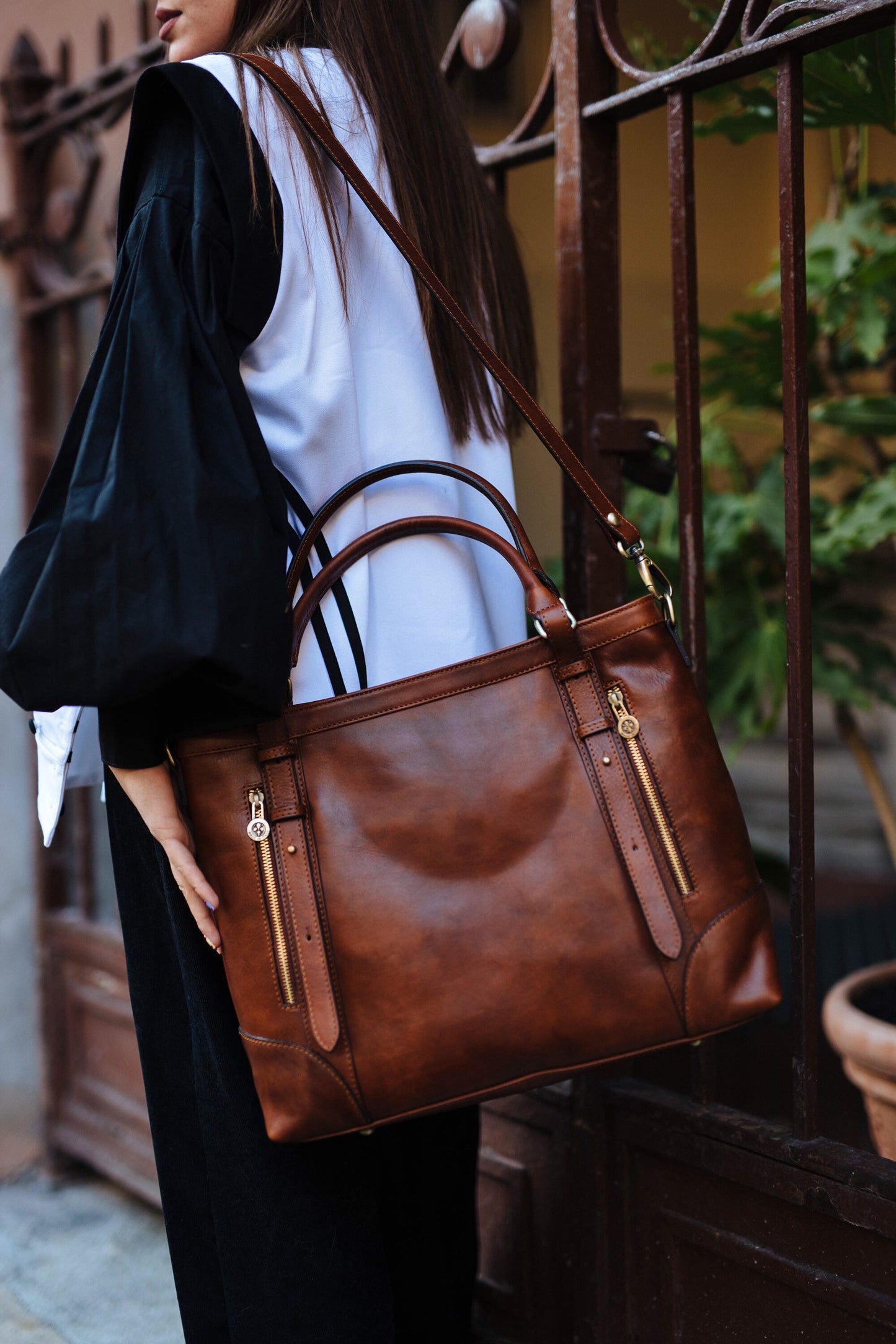 Handmade Italian Leather Tote Bag: Brown Cowhide Crossbody Handbag