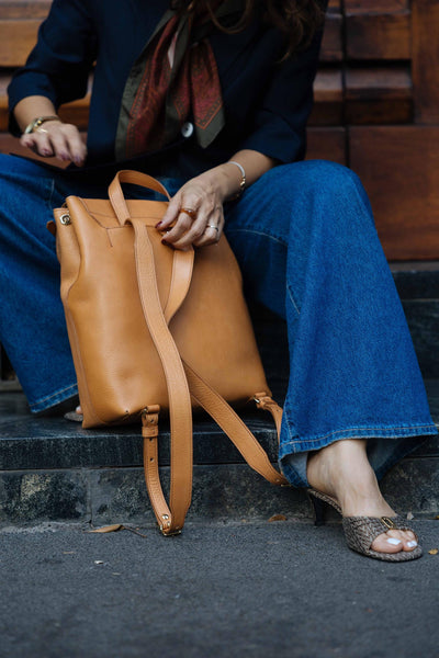 Handmade Full Grain Leather Backpack: Vintage Style Rucksack