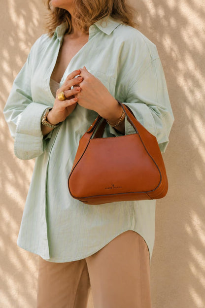 Leather in Motion – Small Bag