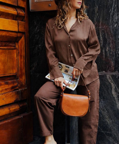 Shaped in Leather – Crossbody Bag