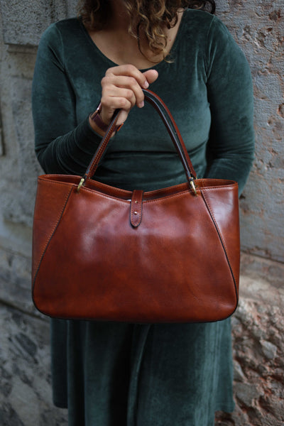 Leather handbag