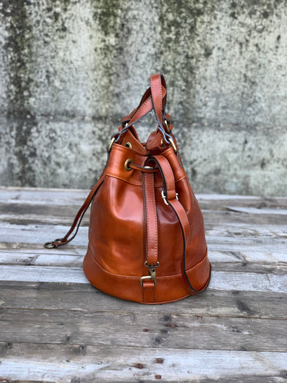Handmade Italian Leather Bucket Bag: Tuscany Handbag