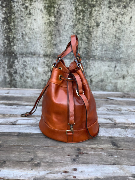 Handmade Italian Leather Bucket Bag: Tuscany Handbag