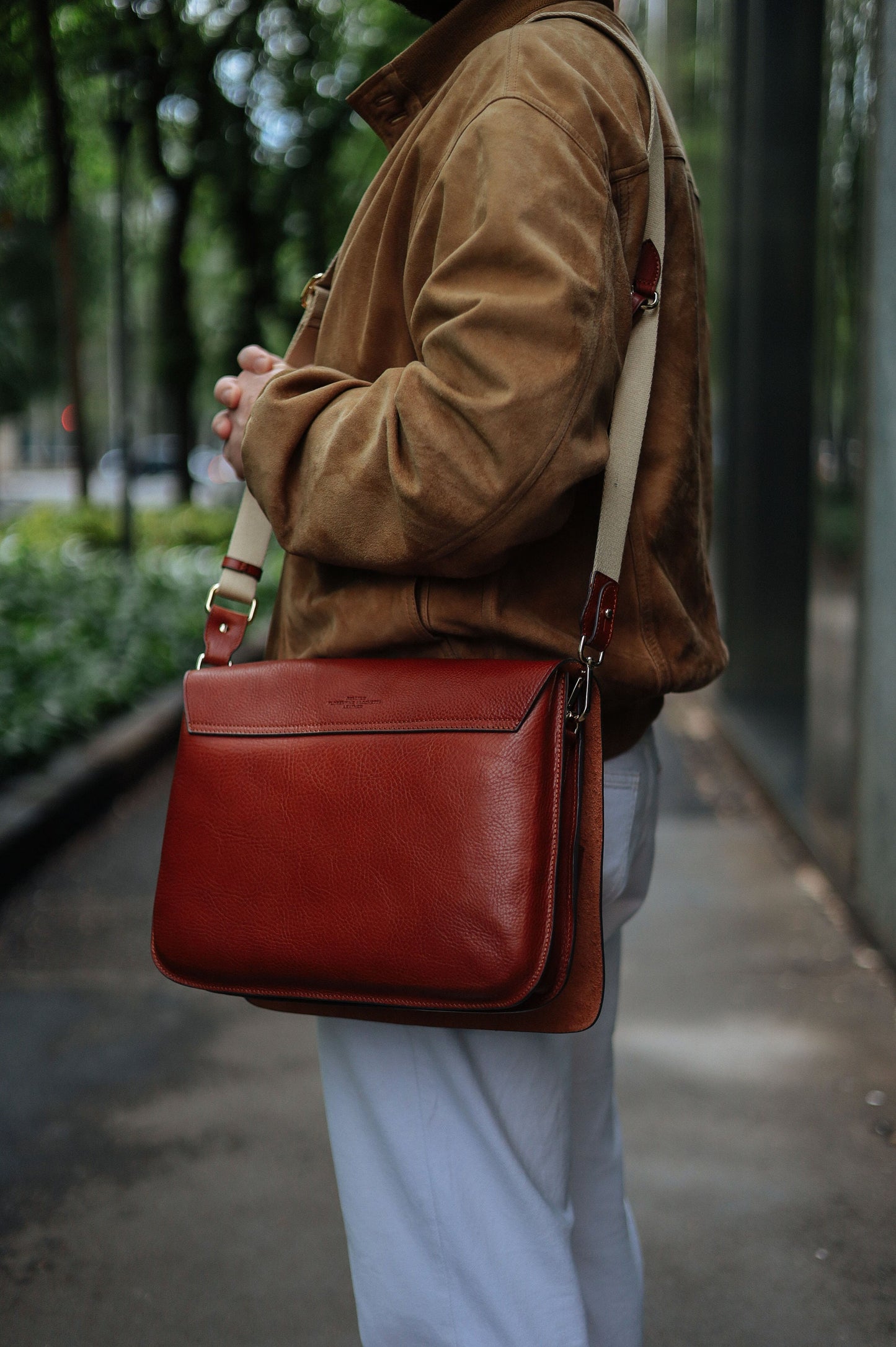 Handmade Full Grain Leather Crossbody Messenger Bag - Made in Italy