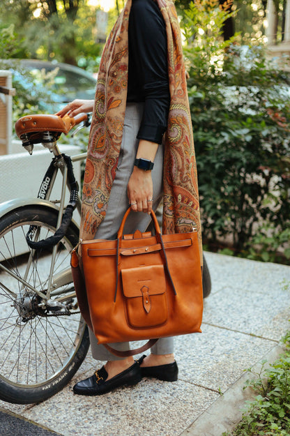 Handmade Leather Tote Bag: Elegant Italian Leather Handbag