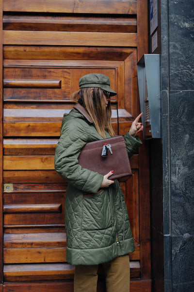 Handcrafted Leather Portfolio: 13' Laptop Document Organizer