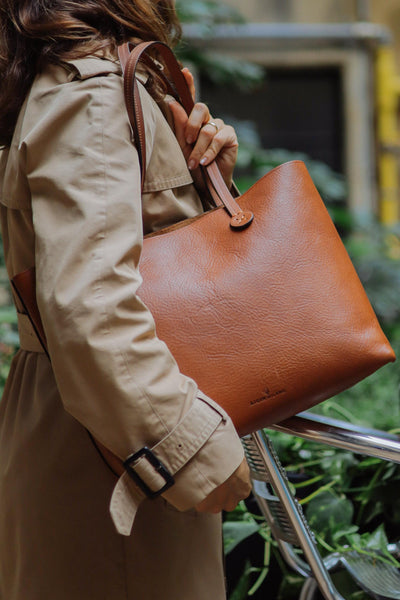 Handmade Full Grain Leather Handbag: Elegant Italian Leather Bag