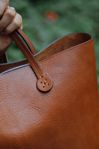 Handmade Full Grain Leather Handbag: Elegant Italian Leather Bag