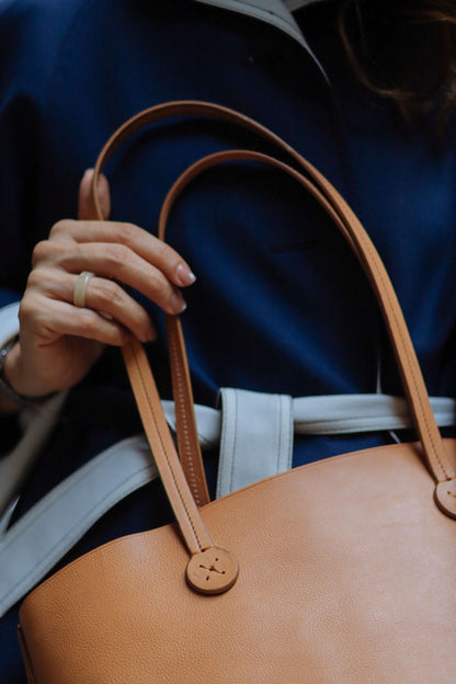 The Shoulder Bag