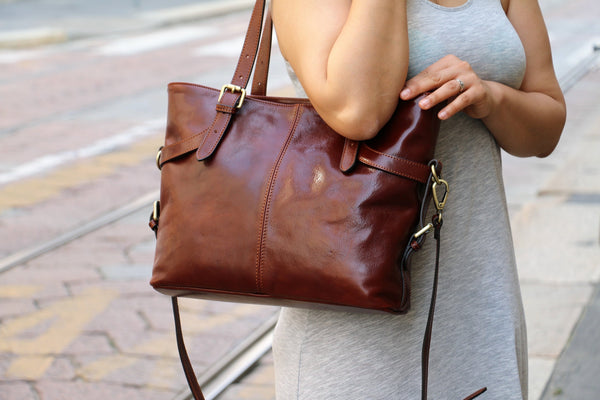 LEATHER HANDBAG