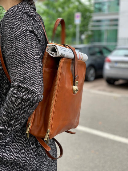 LEATHER BACKPACK