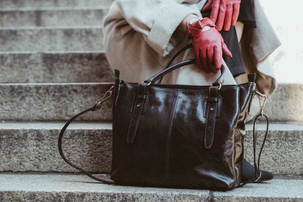 LEATHER HANDBAG